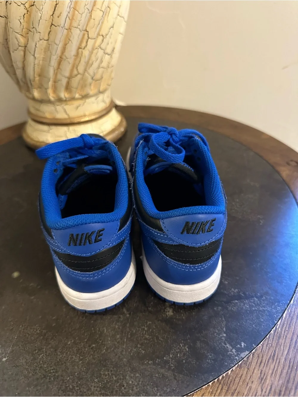 Nike Kids Royal Blue and Black Low-Top Sneakers
